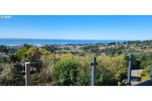 16898 Crown Terrace Rd, Brookings, OR 97415 - Photo 2