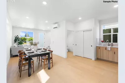 4376 NE Going St, Portland, OR 97218 - Photo 6