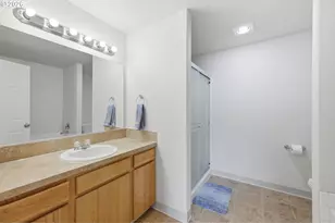 10215 NE 58th St, Vancouver, WA 98662 - Photo 16