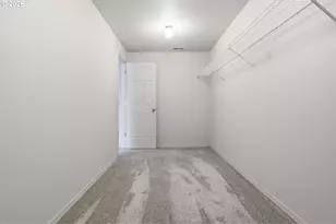 10215 NE 58th St, Vancouver, WA 98662 - Photo 14