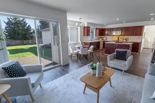 19012 Paulsen Dr, Oregon City, OR 97045 - Photo 12