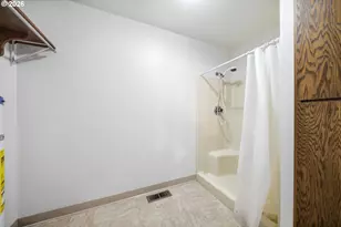 51945 SW 4th St, Scappoose, OR 97056 - Photo 12