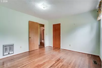2537 B St, Hubbard, OR 97032 - Photo 28