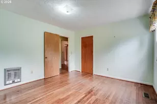 2537 B St, Hubbard, OR 97032 - Photo 28
