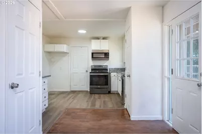13983 Taylor Ln, Oregon City, OR 97045 - Photo 10