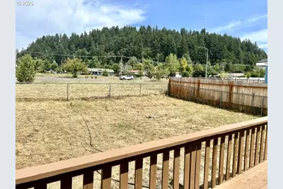 5660 Daisy St #11, Springfield, OR 97478 - Photo 14