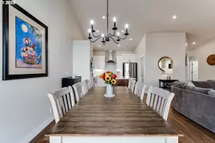 3266 Mountain Crk Ln, Springfield, OR 97478 - Photo 16