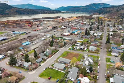 E Humboldt St, Bingen, WA 98605 - Photo 14