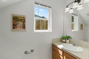 9205 N Macrum Ave, Portland, OR 97203 - Photo 16