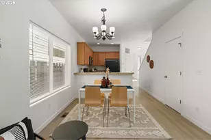 9205 N Macrum Ave, Portland, OR 97203 - Photo 10