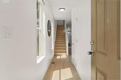 9205 N Macrum Ave, Portland, OR 97203 - Photo 4