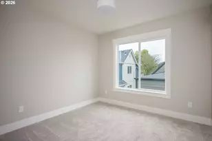 1128 NE 84th Ave, Portland, OR 97220 - Photo 30