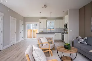 1128 NE 84th Ave, Portland, OR 97220 - Photo 10