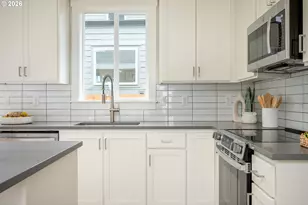 1128 NE 84th Ave, Portland, OR 97220 - Photo 18