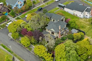 1175 11th St, Astoria, OR 97103 - Photo 2