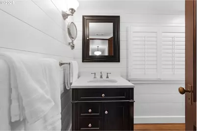 1175 11th St, Astoria, OR 97103 - Photo 22