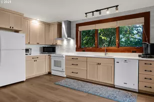 1175 11th St, Astoria, OR 97103 - Photo 44