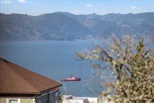 1175 11th St, Astoria, OR 97103 - Photo 34