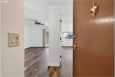8717 SE Monterey Ave #304, Happy Valley, OR 97086 - Photo 4