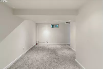 616 SE 60th Ave, Portland, OR 97215 - Photo 22