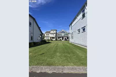 240 Round House Rd, Astoria, OR 97103 - Photo 2