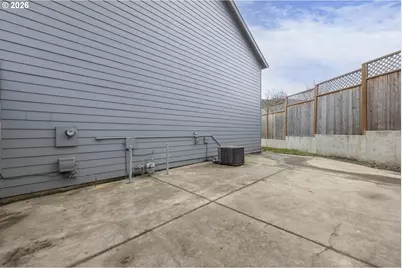 2149 NE Grandhaven St, McMinnville, OR 97128 - Photo 28