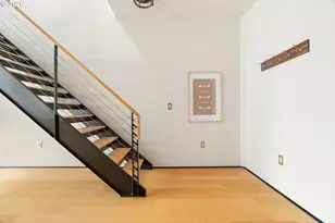 1400 NW Irving St, Portland, OR 97209 - Photo 24