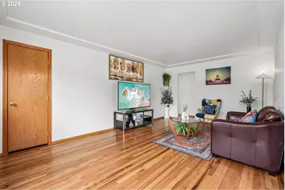 7918 SE Lincoln St, Portland, OR 97215 - Photo 8