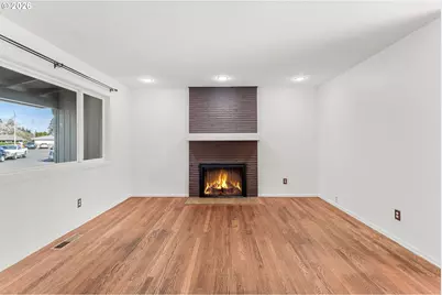 837 SE 169th Dr, Portland, OR 97233 - Photo 4