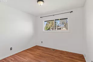 837 SE 169th Dr, Portland, OR 97233 - Photo 16