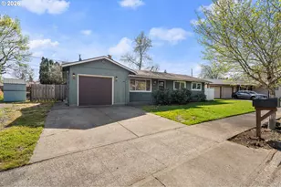837 SE 169th Dr, Portland, OR 97233 - Photo 2