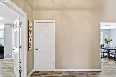 13113 SE 19th St, Vancouver, WA 98683 - Photo 6