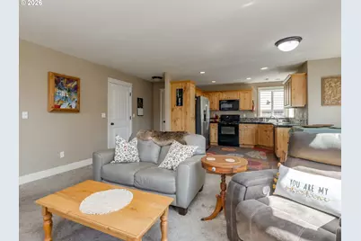 697 SE Millright Ct, McMinnville, OR 97128 - Photo 6