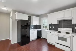 175 NW 3rd St, Willamina, OR 97396 - Photo 12