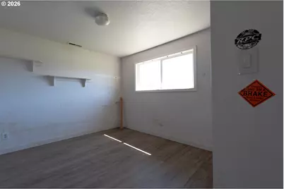 544 SW 1st St, Sheridan, OR 97378 - Photo 10