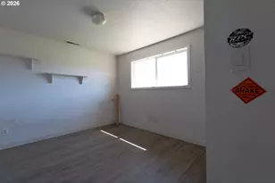 544 SW 1st St, Sheridan, OR 97378 - Photo 10