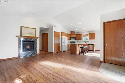 3944 SE 103rd Ave, Portland, OR 97266 - Photo 6