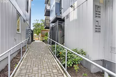 8120 N Interstate Ave #204, Portland, OR 97217 - Photo 38