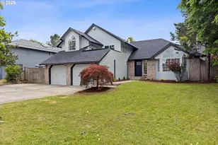14214 SE Crystal Springs Blvd, Portland, OR 97236 - Photo 2