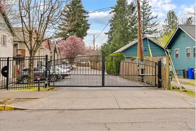 12008 SE Bush St, Portland, OR 97266 - Photo 20