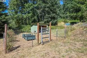 295 Wolf Valley Dr, Umpqua, OR 97486 - Photo 30