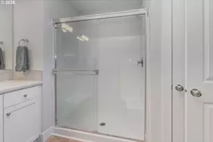 16609 SW Botany Bay Ln, Portland, OR 97224 - Photo 32