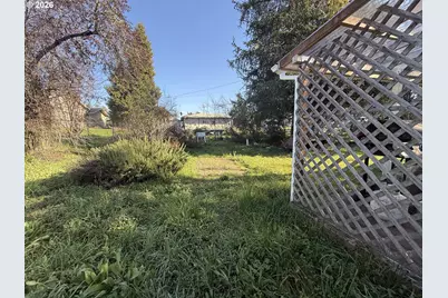 1356 Hospitality Way, Sutherlin, OR 97479 - Photo 2