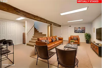 911 9th St, Oregon City, OR 97045 - Photo 4