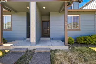 744 NE 138th Pl, Vancouver, WA 98684 - Photo 2