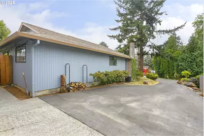 132 SE 214th Ave, Gresham, OR 97030 - Photo 14