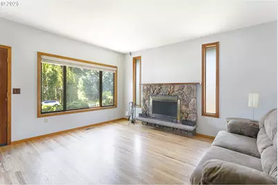 132 SE 214th Ave, Gresham, OR 97030 - Photo 6