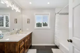 2402 Stephanie Ln, North Bend, OR 97459 - Photo 28