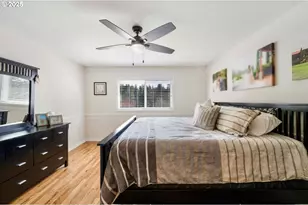 2402 Stephanie Ln, North Bend, OR 97459 - Photo 30