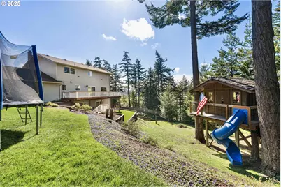 2402 Stephanie Ln, North Bend, OR 97459 - Photo 6